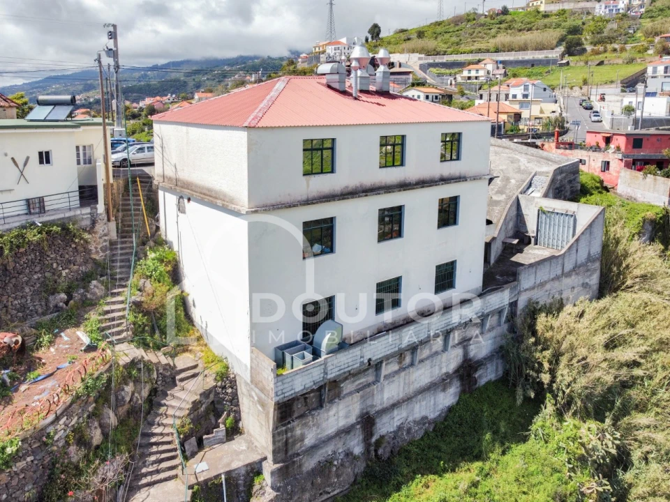 Armazém para Venda em Ribeira Brava Foto 2