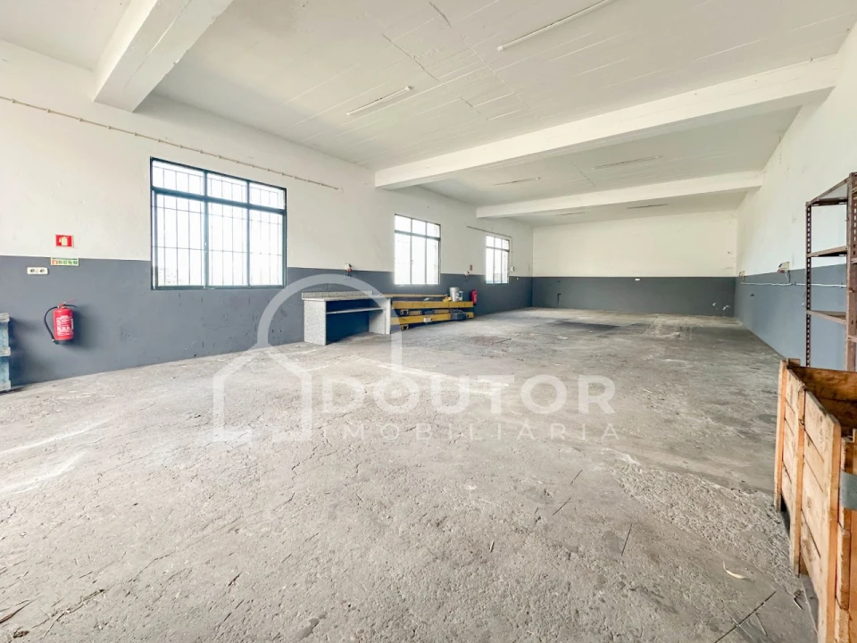 Armazém para Venda em Ribeira Brava Foto 17