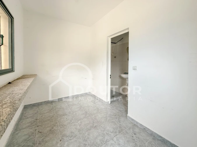 Armazém para Venda em Ribeira Brava Foto 18