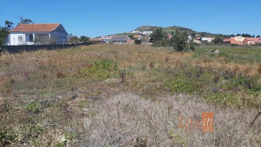 Terreno para Venda em Lousa Foto 2