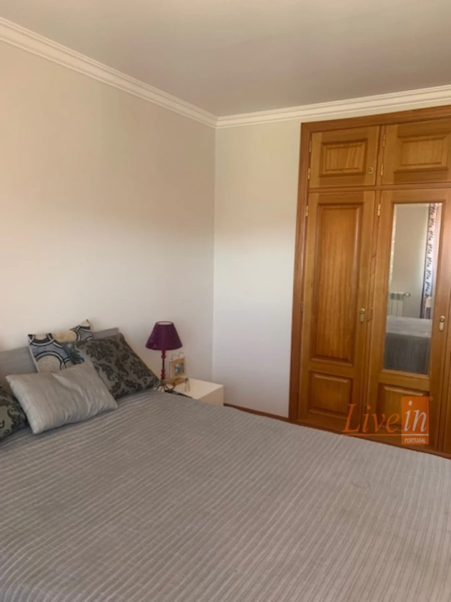 Moradia T3 para Venda em Azueira e Sobral da Abelheira Foto 27