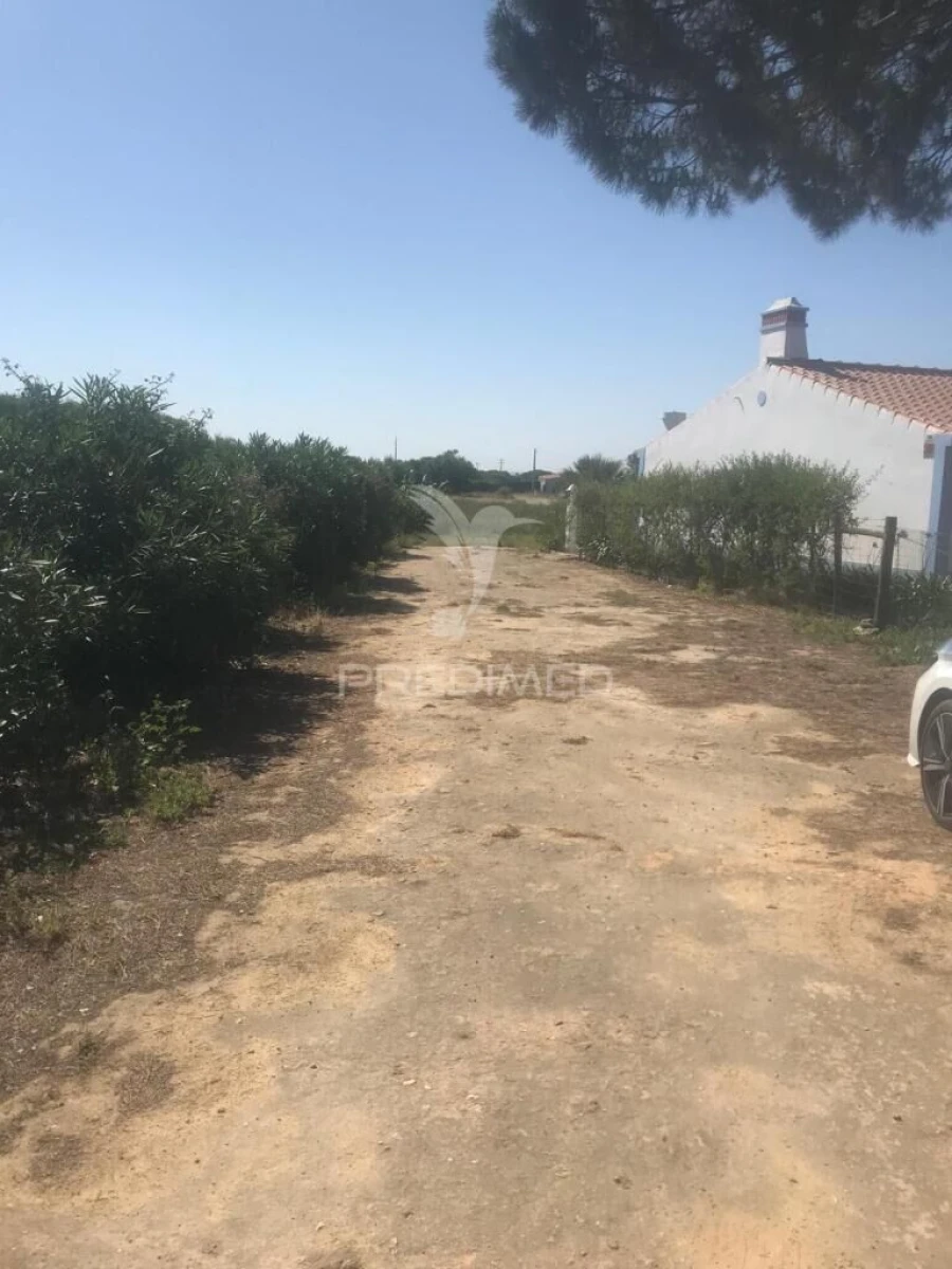 Terreno para Venda em Vila Nova de Milfontes Foto 2