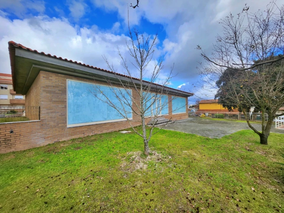 Loja para Venda em Avintes Foto 13