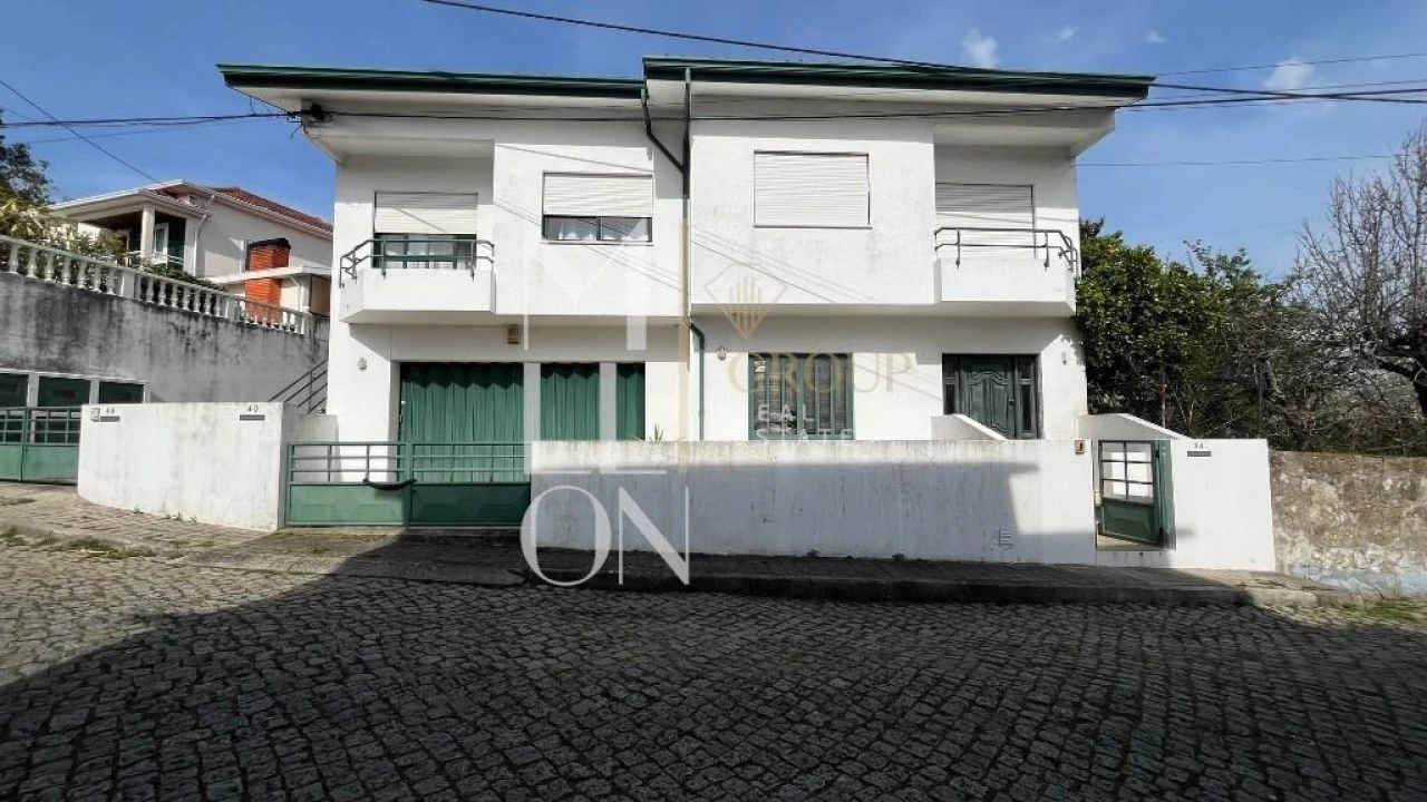 Prédio para Venda em Castêlo da Maia Foto 1