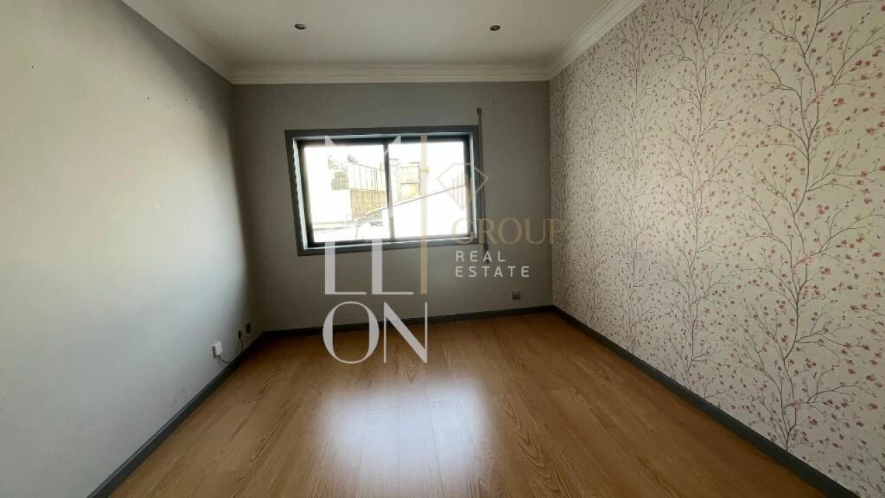 Prédio para Venda em Castêlo da Maia Foto 10