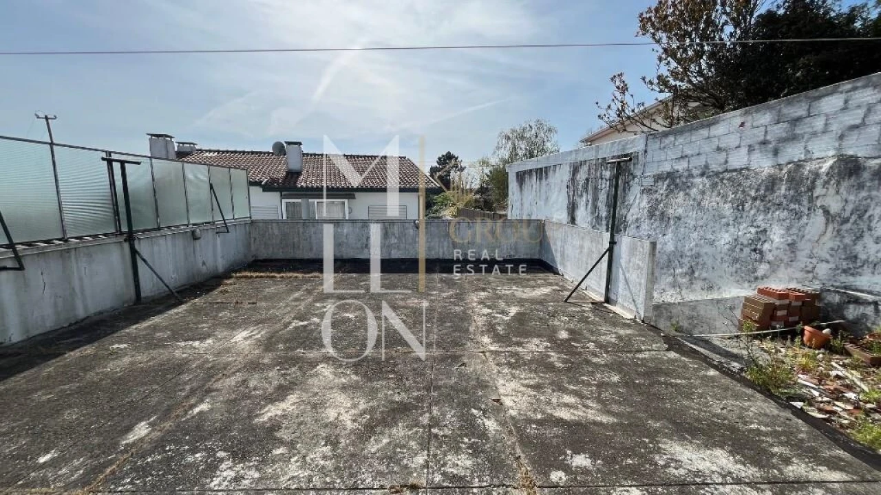 Prédio para Venda em Castêlo da Maia Foto 26