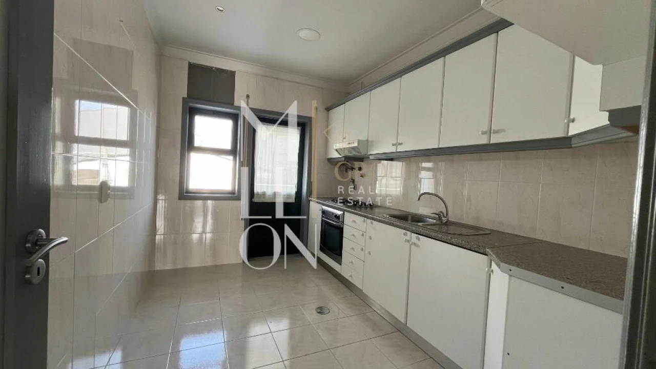 Prédio para Venda em Castêlo da Maia Foto 18