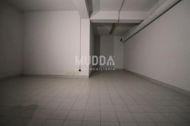 Loja para Arrendamento em Lourosa Foto 10