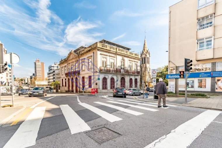 Prédio para Venda em Cedofeita, Santo Ildefonso, Sé, Miragaia, São Nicolau e Vitória Foto 34