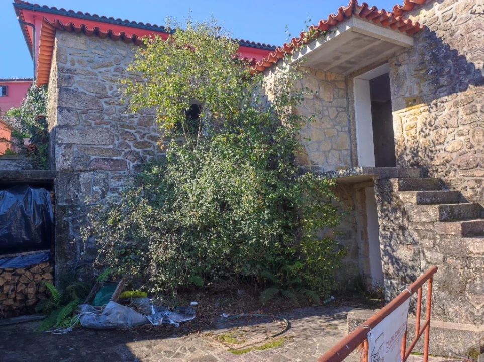 Moradia T3 para Venda em Padreiro (Salvador e Santa Cristina) Foto 4