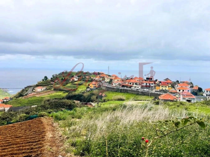 Terreno para Venda em Ribeira da Janela Foto 4
