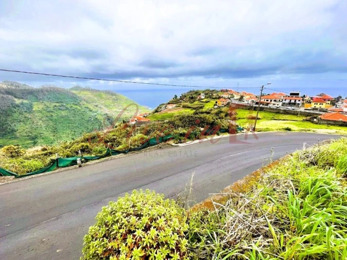 Terreno para Venda em Ribeira da Janela Foto 2