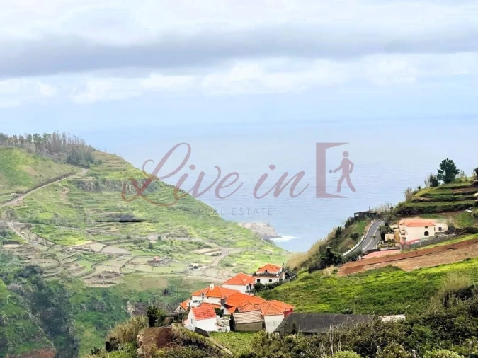 Terreno para Venda em Ribeira da Janela Foto 1