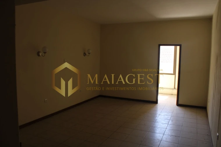 Prédio para Venda em São Mamede de Infesta e Senhora da Hora Foto 18