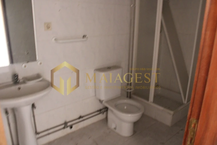 Prédio para Venda em São Mamede de Infesta e Senhora da Hora Foto 25