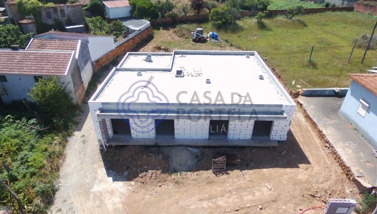 Moradia T3 para Venda em São Miguel do Souto e Mosteirô Foto 6