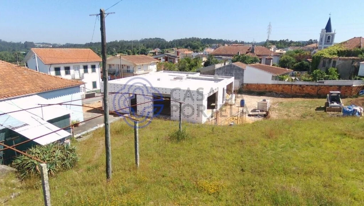 Moradia T3 para Venda em São Miguel do Souto e Mosteirô Foto 32