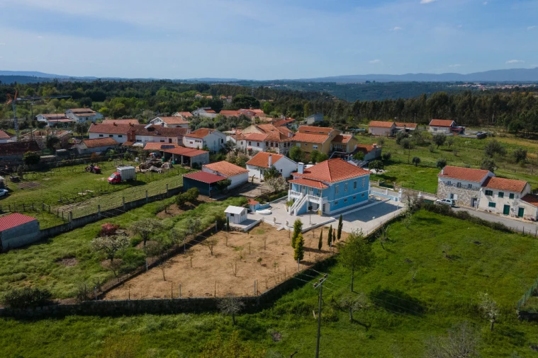 Moradia T5 para Venda em Tabua Foto 43