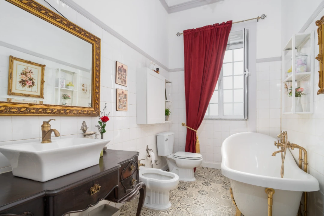 Moradia T5 para Venda em Tabua Foto 32