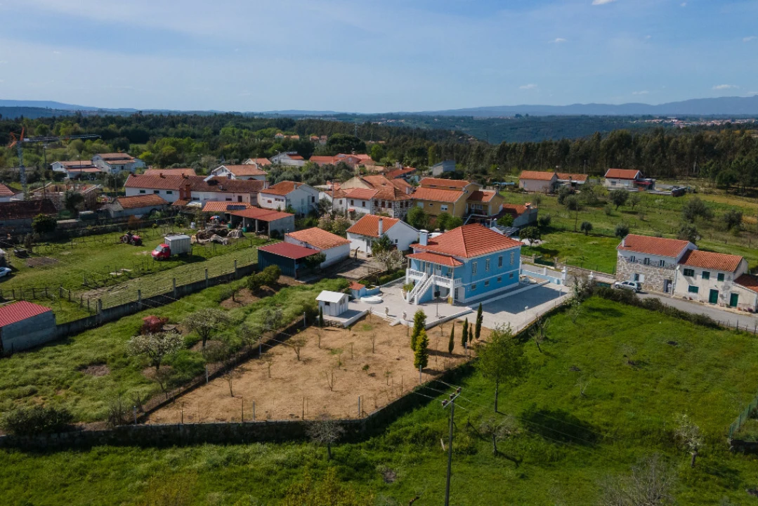 Moradia T5 para Venda em Tabua Foto 43