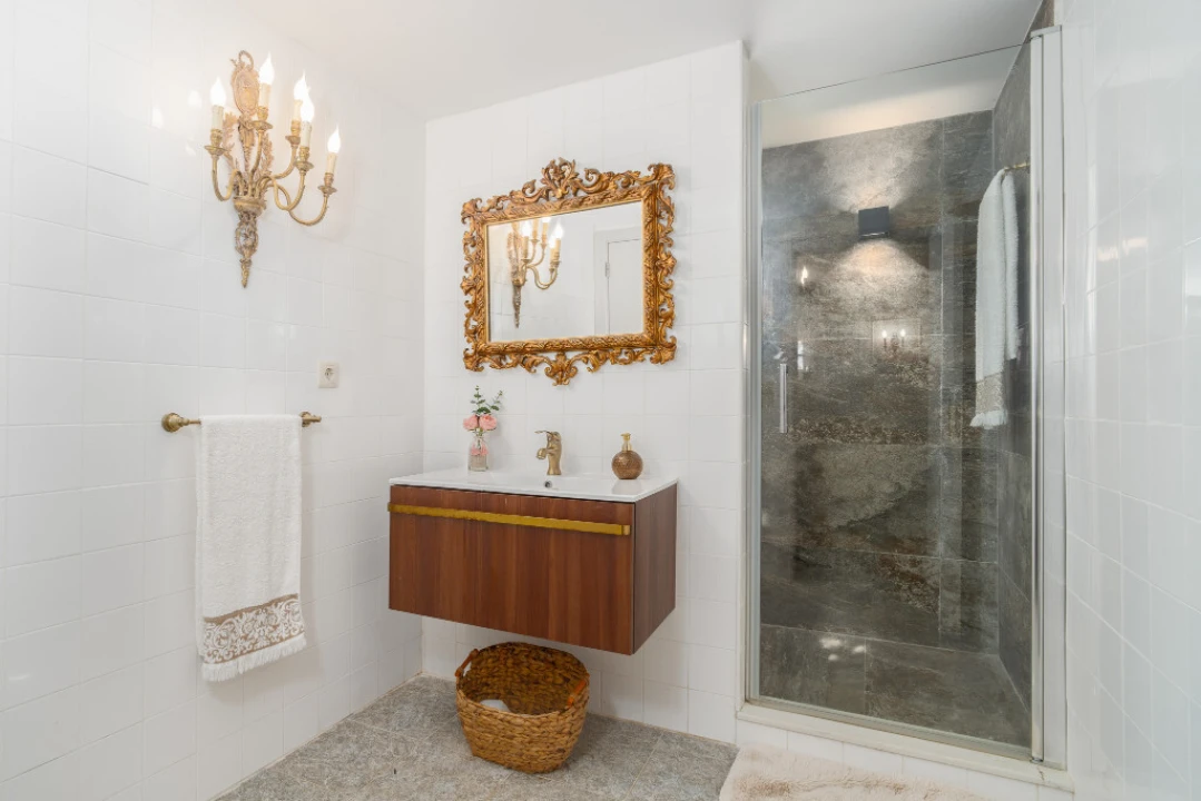 Moradia T5 para Venda em Tabua Foto 13