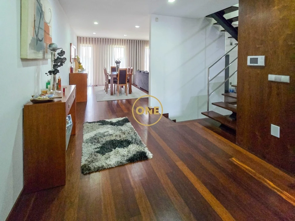 Moradia T3 para Venda em Moure Foto 1