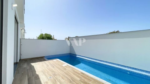 Moradia T3 para Venda em Olhão