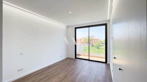 Moradia T3 para Venda em Olhão