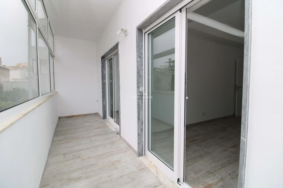 Apartamento T2 para Venda em Quarteira Foto 19