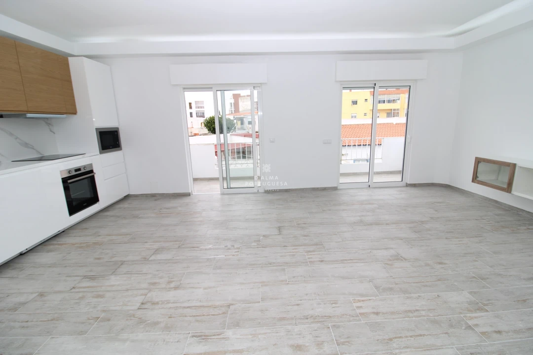 Apartamento T2 para Venda em Quarteira Foto 4