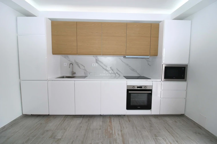 Apartamento T2 para Venda em Quarteira Foto 5