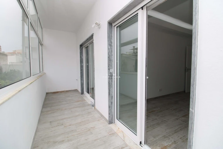 Apartamento T2 para Venda em Quarteira Foto 19