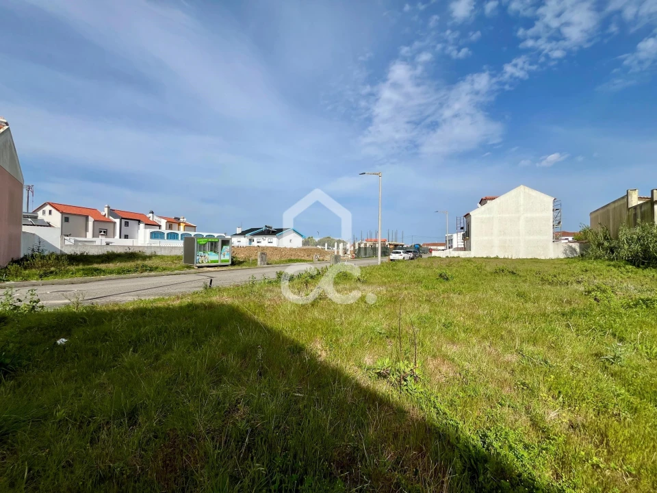 Terreno para Venda em Atouguia da Baleia Foto 10
