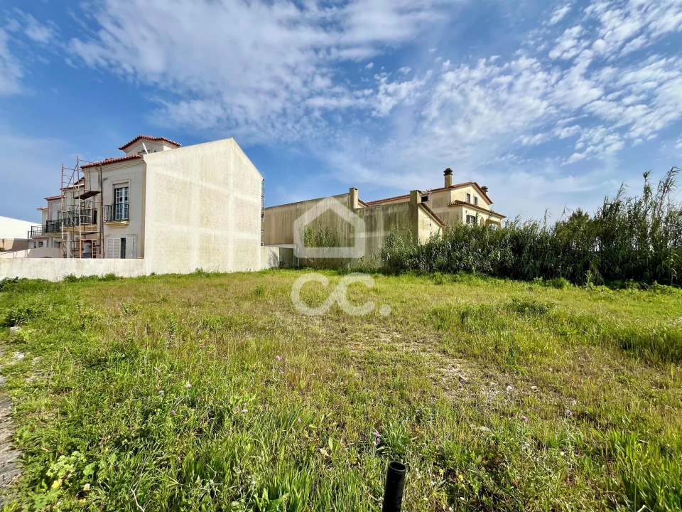 Terreno para Venda em Atouguia da Baleia Foto 2