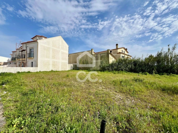 Terreno para Venda em Atouguia da Baleia Foto 2