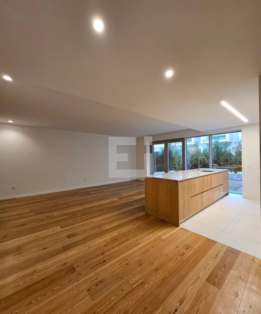 Apartamento T2 para Venda em Canidelo Foto 4