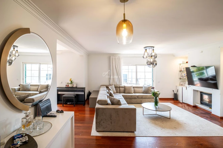 Moradia T4 para Venda em Cascais e Estoril Foto 5