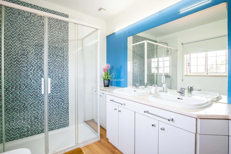 Moradia T4 para Venda em Cascais e Estoril Foto 18