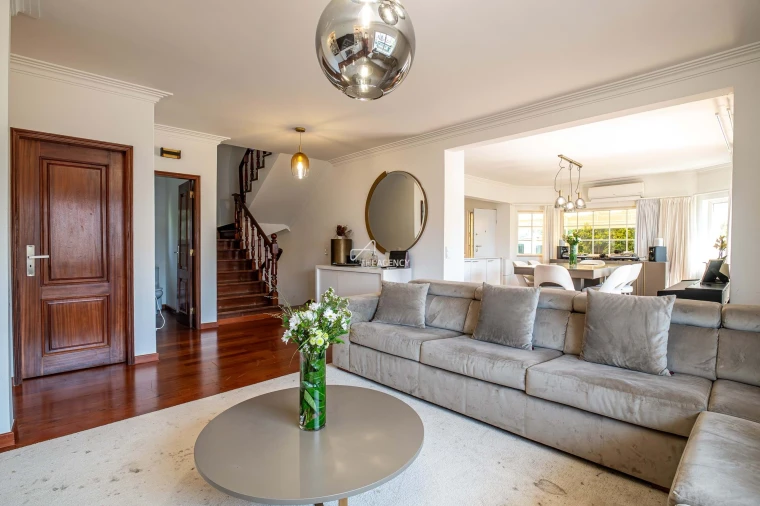 Moradia T4 para Venda em Cascais e Estoril Foto 2