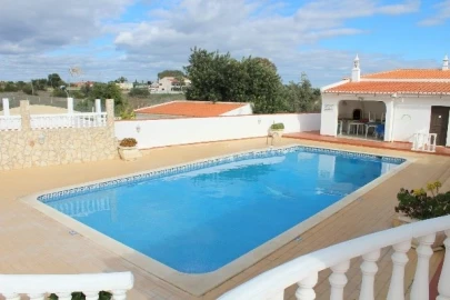 Moradia T10 para Venda em Faro (Sé e São Pedro)