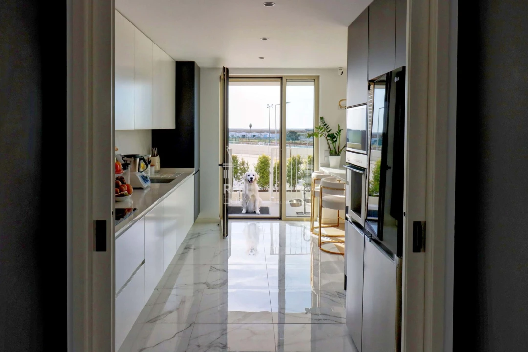 Apartamento T5 para Venda em Faro (Sé e São Pedro) Foto 8