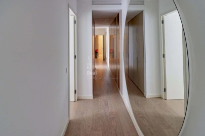 Apartamento T5 para Venda em Faro (Sé e São Pedro)