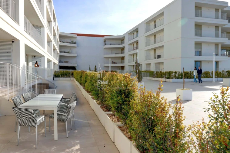 Apartamento T5 para Venda em Faro (Sé e São Pedro) Foto 33