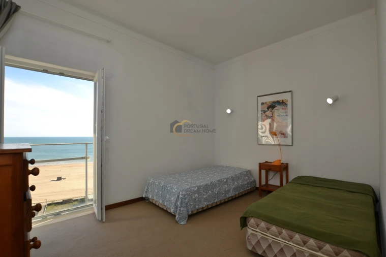 Apartamento T3 para Venda em Portimão Foto 16
