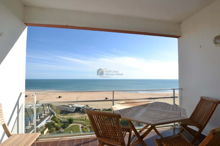 Apartamento T3 para Venda em Portimão Foto 5