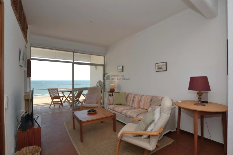 Apartamento T3 para Venda em Portimão Foto 2