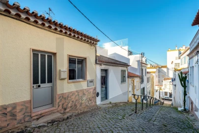 Moradia T2 para Venda em Lagos (São Sebastião e Santa Maria)