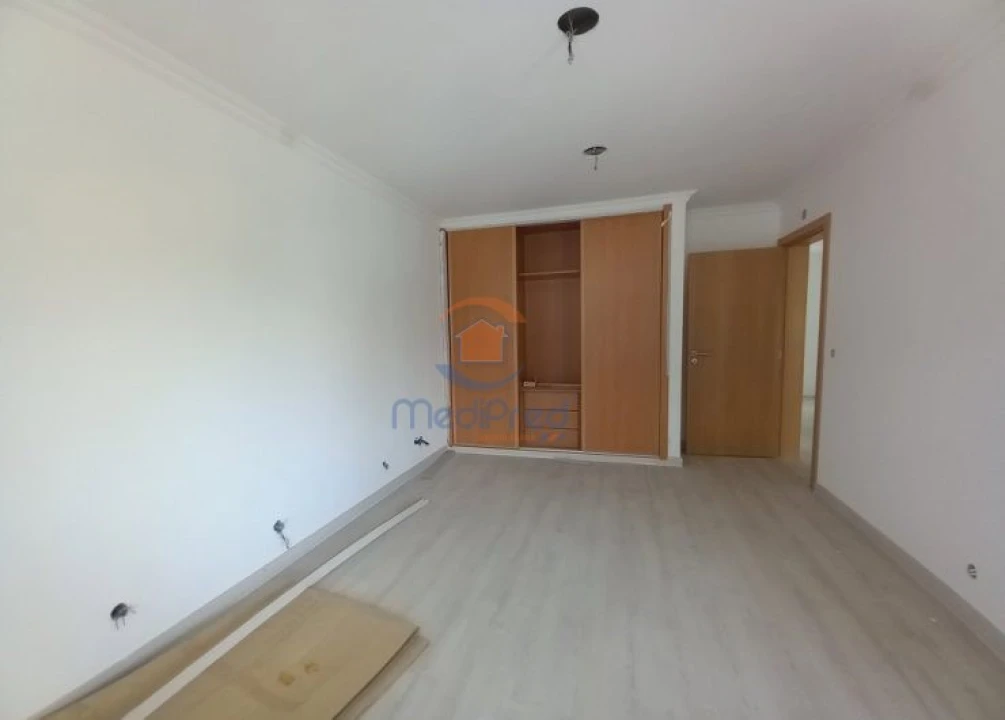 Moradia T5 para Venda em Amora Foto 25