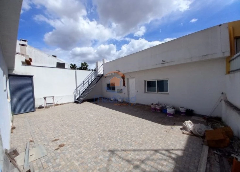 Moradia T5 para Venda em Amora Foto 33