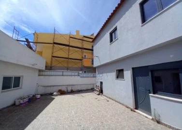 Moradia T5 para Venda em Amora